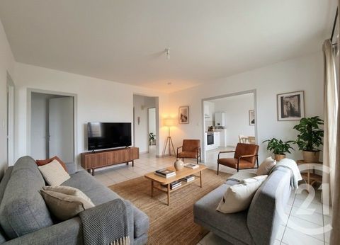   Location Appartement Appartement - 3 pi�ce(s) - 80 m�