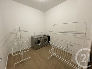  Appartement � louer 5 pi�ces 188 m�