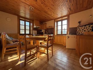  Appartement � vendre 12 pi�ces 328 m�