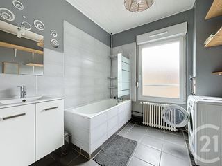  Appartement � louer 3 pi�ces 70 m�