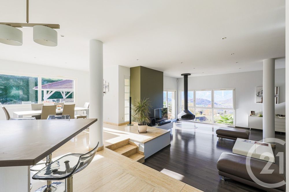 � vendre  Maison Saint-Martin-d'Uriage (38410)