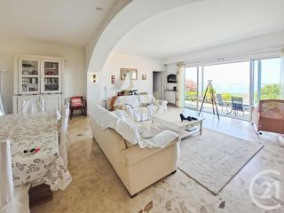  Maison � vendre 5 pi�ces 205 m�