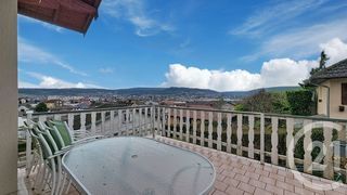  Maison � vendre 8 pi�ces 275 m�