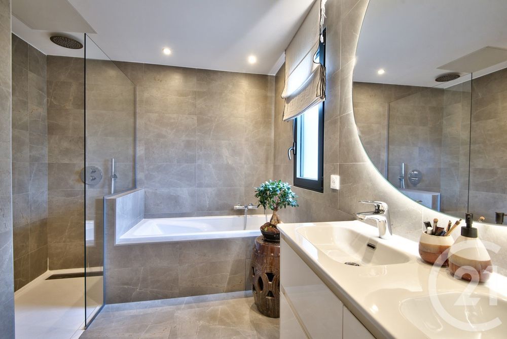 � vendre  Maison Falicon (06950)