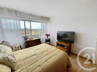  Appartement � vendre 4 pi�ces 83 m�