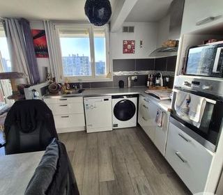  Appartement � vendre 3 pi�ces 65 m�