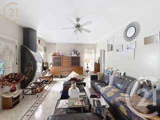  Maison � vendre 9 pi�ces 202 m�