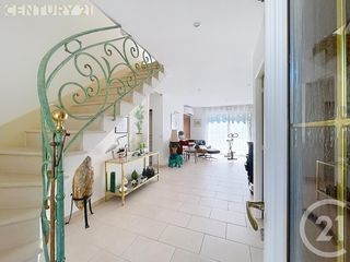  Maison � vendre 10 pi�ces 520 m�