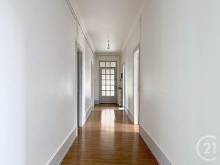  Appartement � louer 5 pi�ces 109 m�