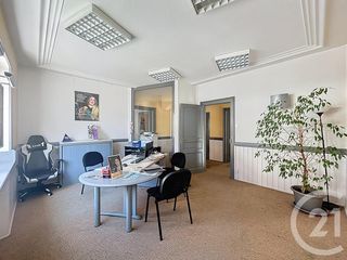  Appartement � louer 4 pi�ces 106 m�