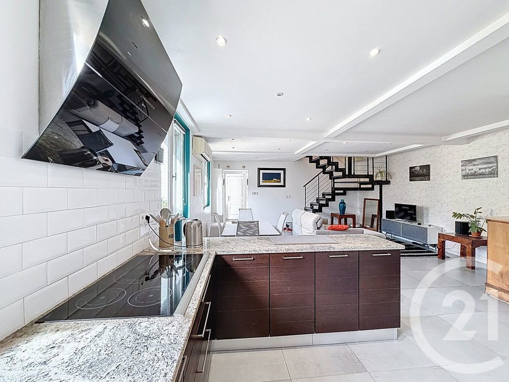 � vendre  Appartement Antibes (06600)