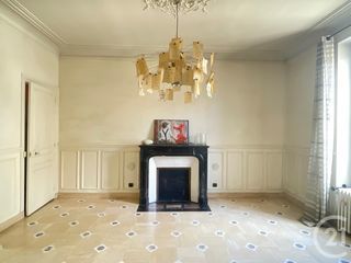  Maison � vendre 9 pi�ces 242 m�