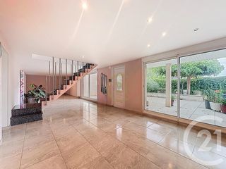  Maison � vendre 7 pi�ces 230 m�