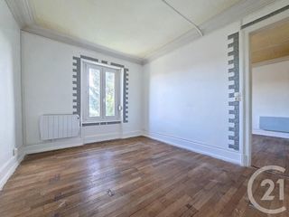  Appartement � louer 3 pi�ces 82 m�