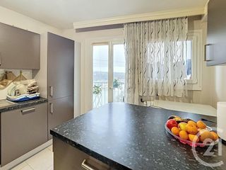  Appartement � louer 5 pi�ces 80 m�