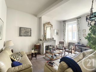  Immeuble � vendre 1230 m�