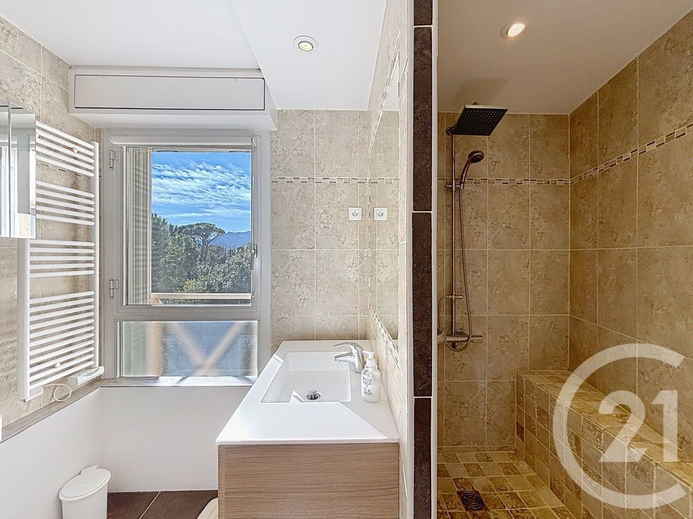 � vendre  Appartement Mandelieu-la-Napoule (06210)