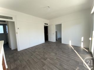  Appartement � louer 4 pi�ces 77 m�