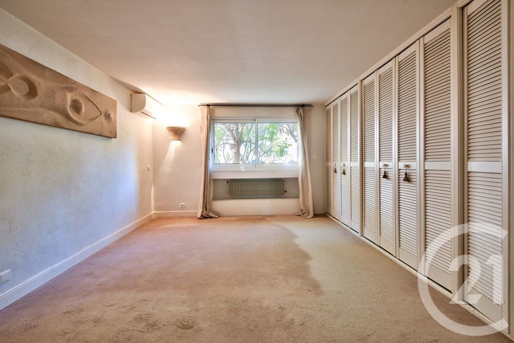 � vendre  Appartement Saint-Jean-Cap-Ferrat (06230)