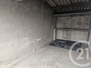  Parking / Garage � vendre 12 m�