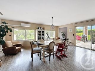  Maison � vendre 5 pi�ces 250 m�