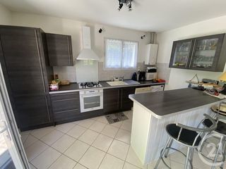  Maison � vendre 4 pi�ces 175 m�