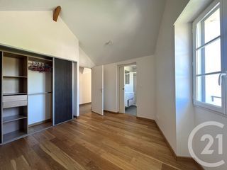  Appartement � louer 4 pi�ces 109 m�