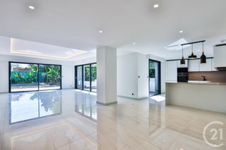  Appartement � vendre 5 pi�ces 191 m�