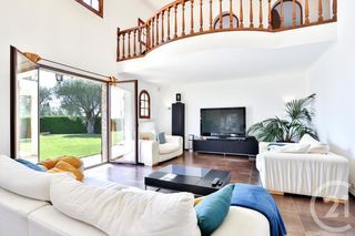  Maison � vendre 8 pi�ces 245 m�