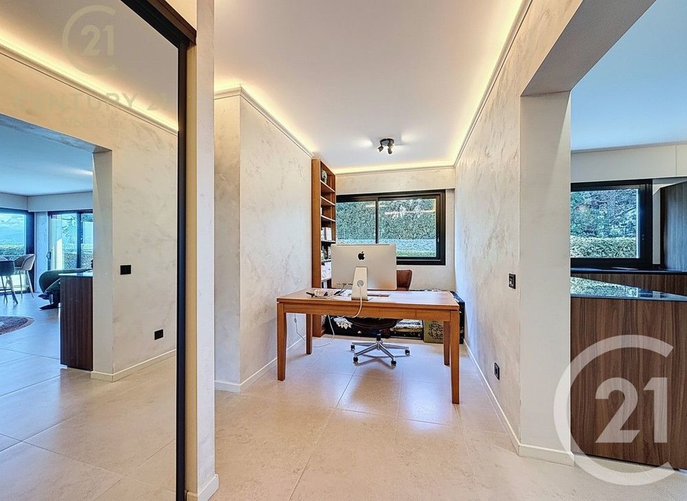 � vendre  Appartement Antibes (06600)