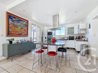  Maison � vendre 9 pi�ces 364 m�