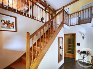  Maison � vendre 8 pi�ces 321 m�