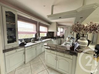  Maison � vendre 5 pi�ces 244 m�