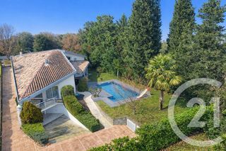  Maison � vendre 5 pi�ces 244 m�