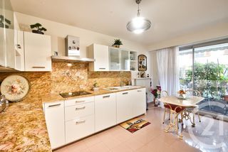  Appartement � vendre 5 pi�ces 136 m�