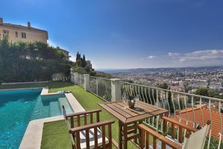  Maison � vendre 7 pi�ces 264 m�