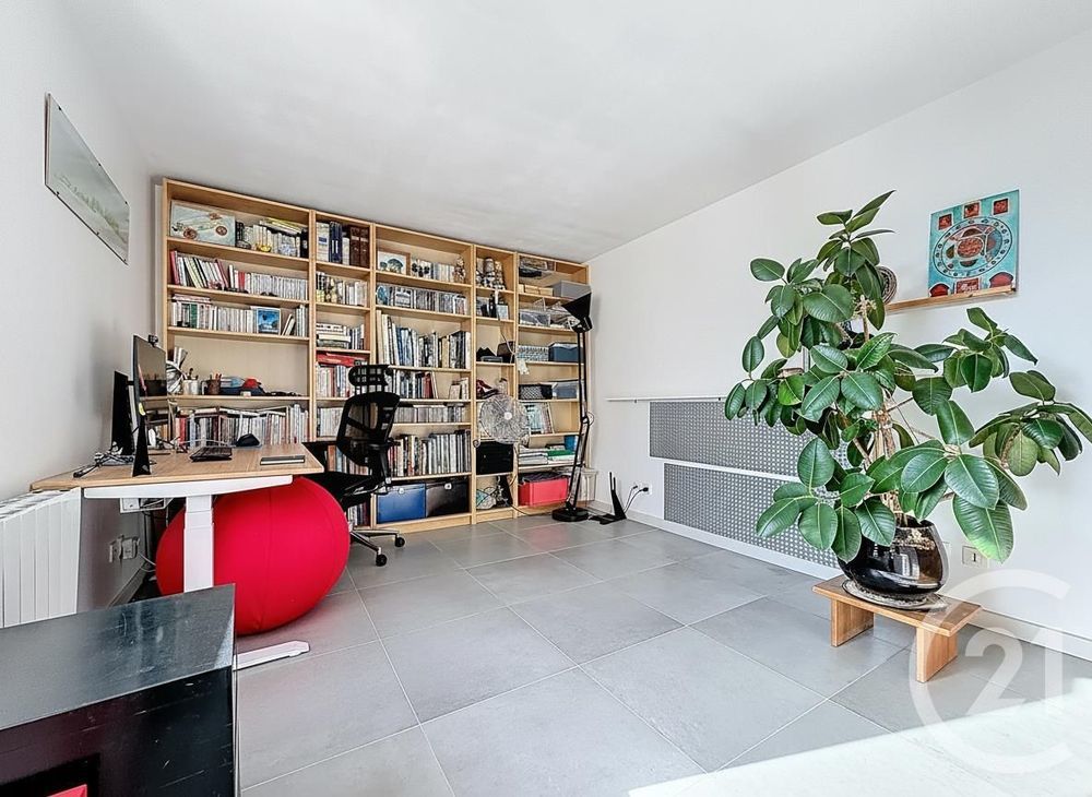 � vendre  Appartement Antibes (06600)