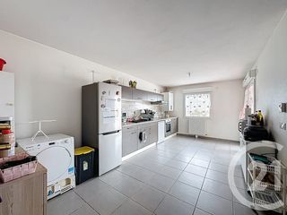  Appartement � louer 6 pi�ces 105 m�