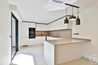  Appartement � vendre 5 pi�ces 191 m�