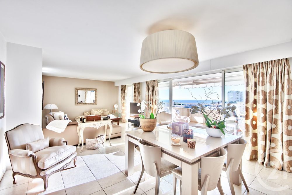 � vendre  Appartement Beausoleil (06240)