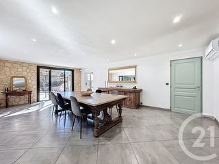  Maison � vendre 6 pi�ces 215 m�