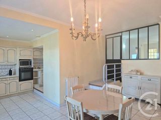  Maison � vendre 7 pi�ces 200 m�