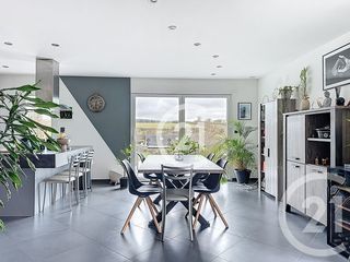  Maison � vendre 6 pi�ces 220 m�