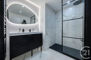  Appartement � vendre 5 pi�ces 99 m�