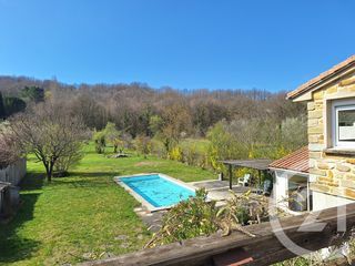  Maison � vendre 10 pi�ces 250 m�