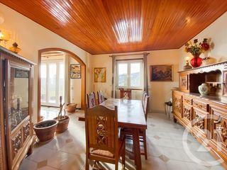  Appartement � louer 6 pi�ces 143 m�