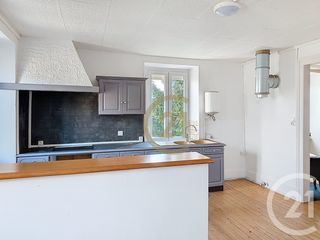  Appartement � louer 3 pi�ces 82 m�