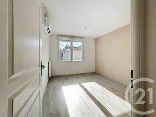  Appartement � vendre 3 pi�ces 65 m�