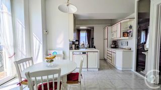  Appartement � vendre 4 pi�ces 139 m�