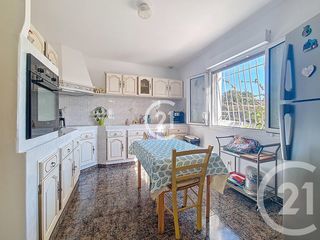  Maison � vendre 5 pi�ces 244 m�